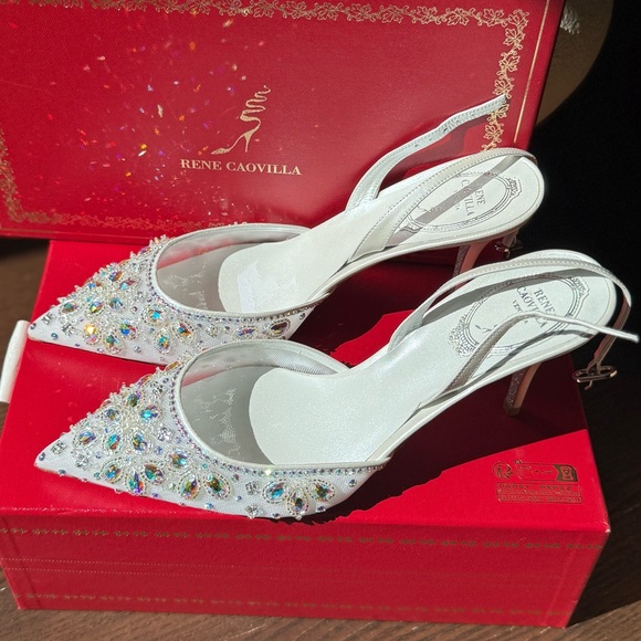 Rene Caovilla Shoes - NIB! Rene Caovilla White Cinderella Slingback Heels - Size 38